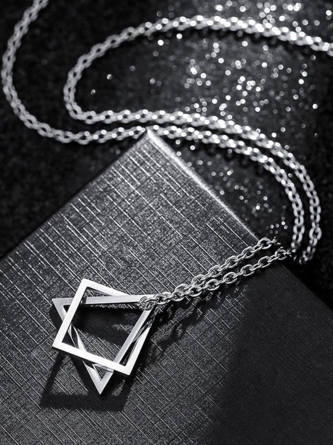 SALTY Pack of 2 Men Geometa Pendant Necklace