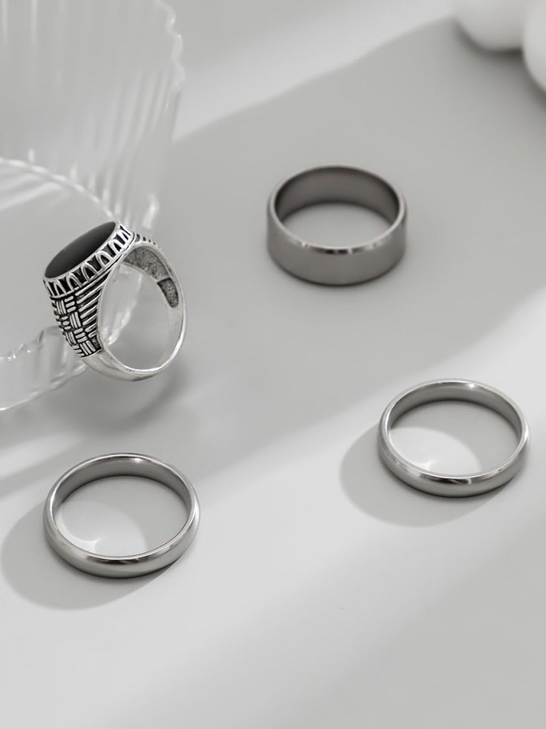 Men Pack of 4 Silver-Plated Stone Studded Finger Rings