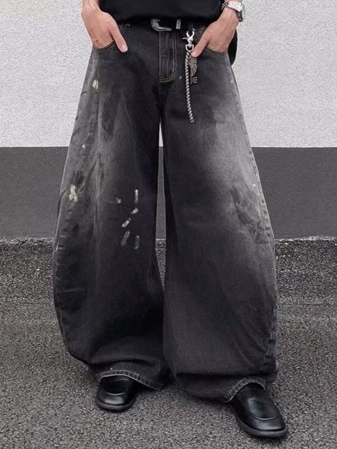 Men Baggy Mid-Rise Light Fade Jeans
