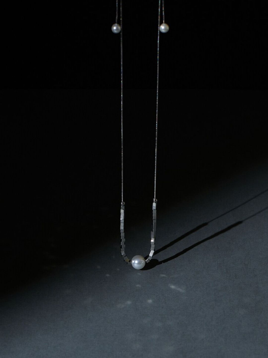 SALTY Stainless Steel Shimmering Love Knot Pearl Chain