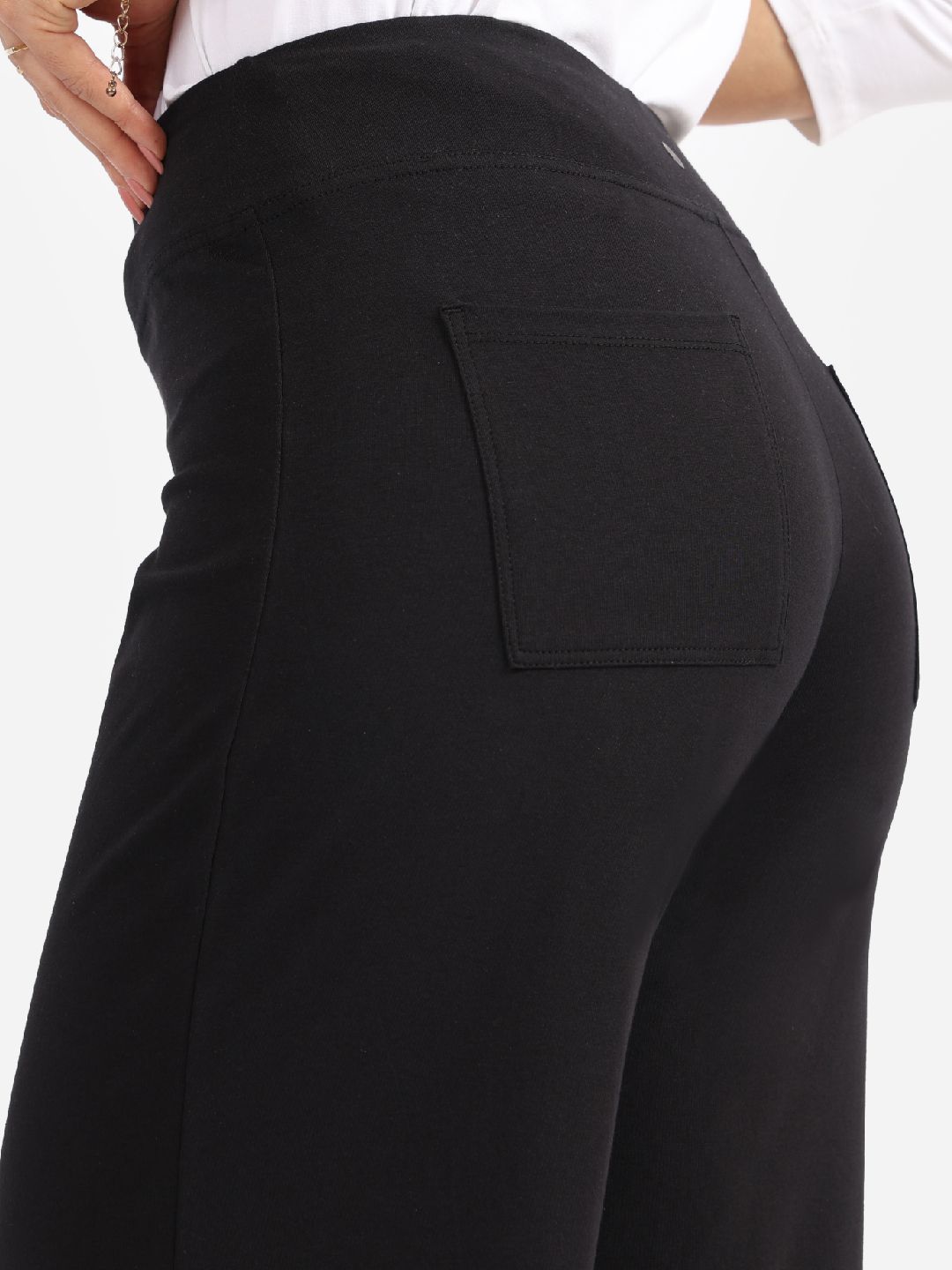 Women Loose Fit High-Rise Trousers