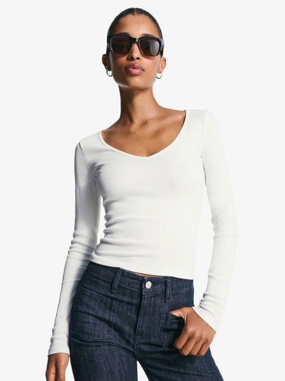 Long sleeve V-neck T-shirt