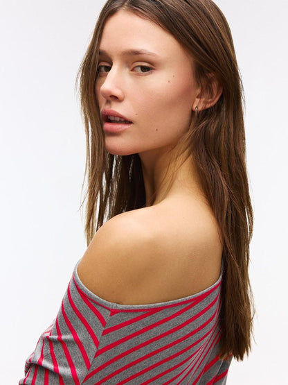 Asymmetric print short sleeve T-shirt