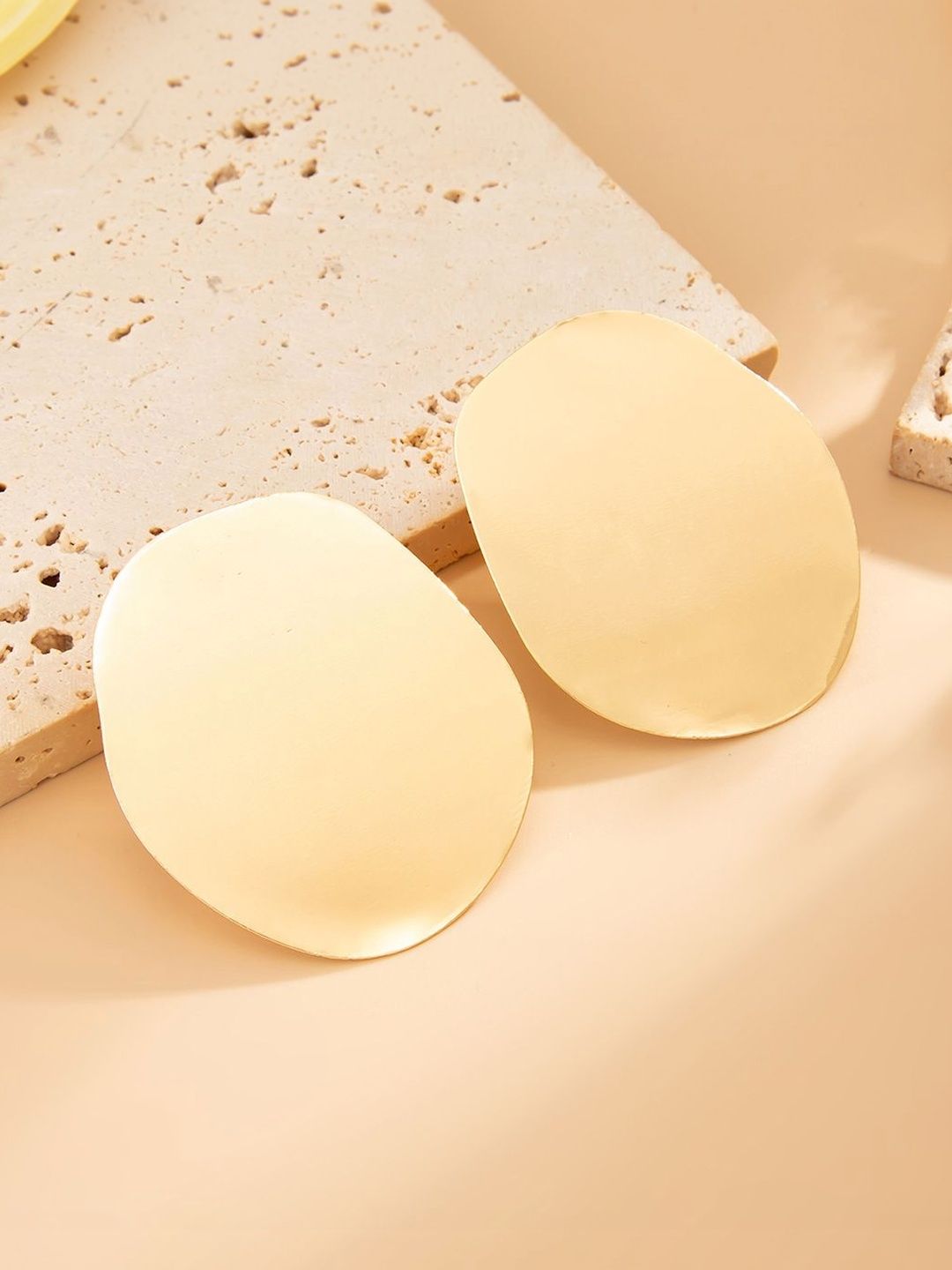 Oval Studs Earrings