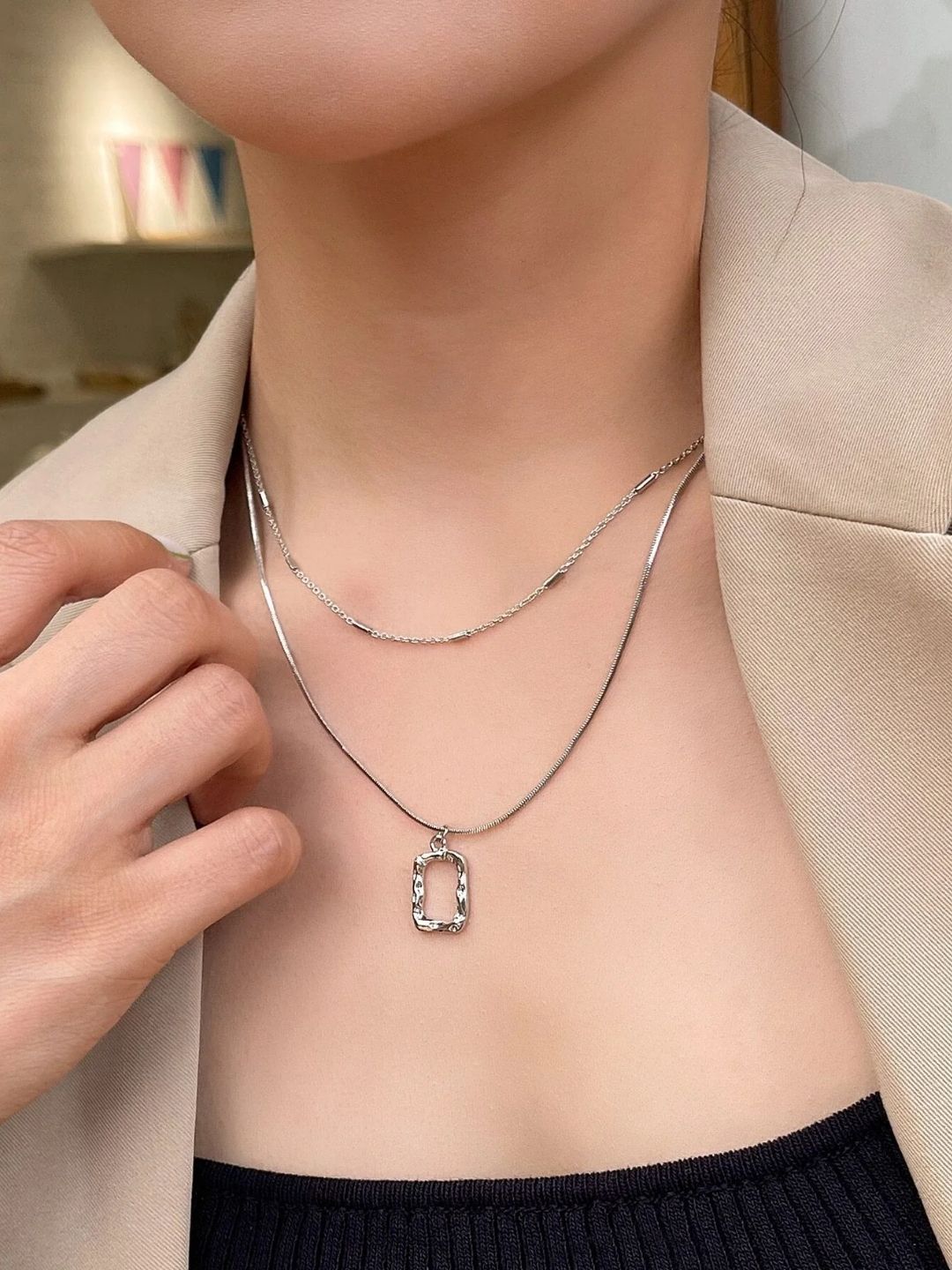 SALTY Set Of 2 Beehive & Midnight Pendant With Chain