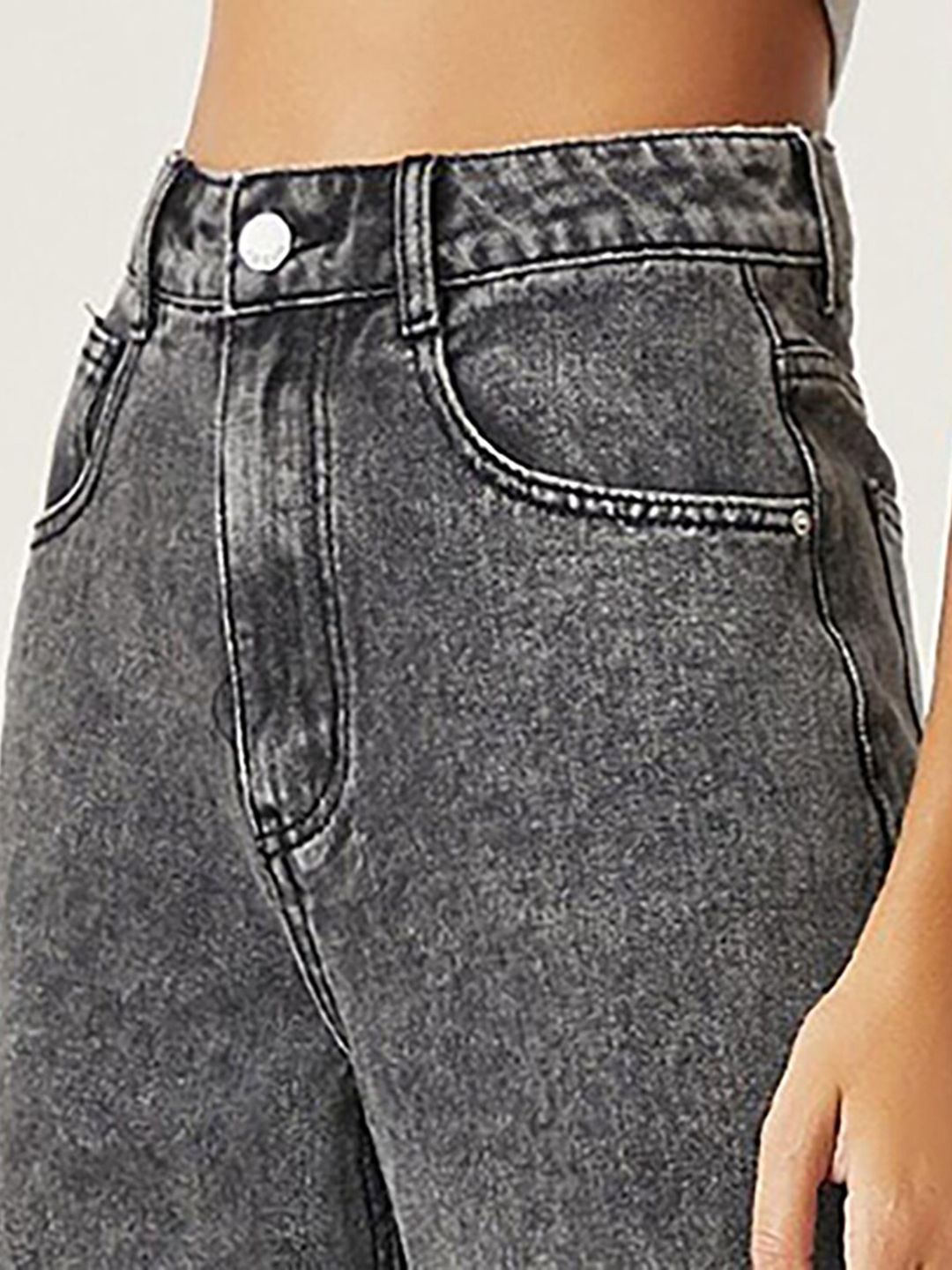 Women Grey Jean Straight Fit High Rise Clean Look Heavy Fade Stretchable Jeans