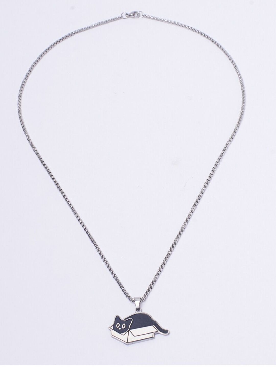 SALTY Animal Shaped Pendants With Chains