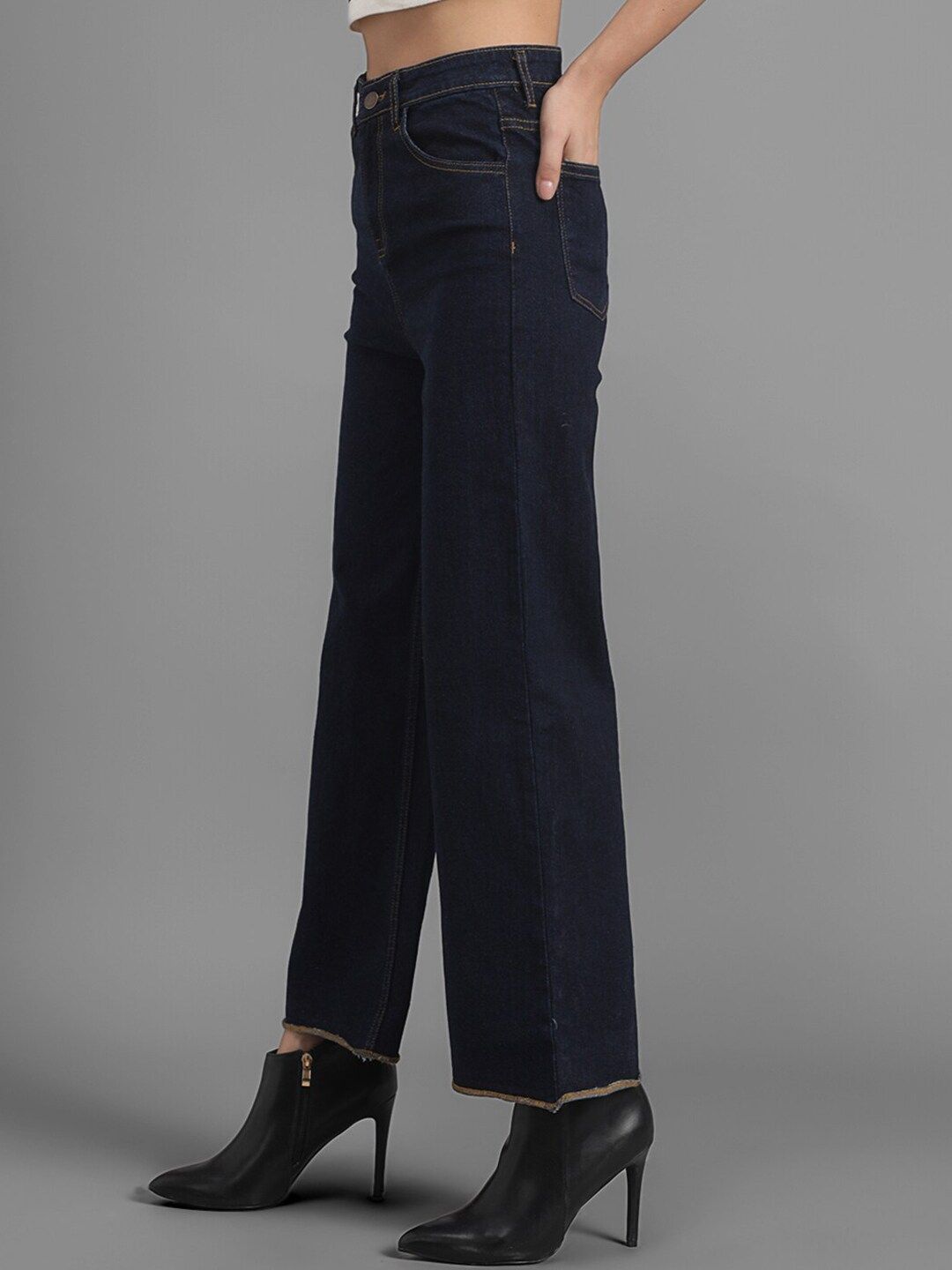 Women Navy Blue Flared High-Rise Clean Look Jeans