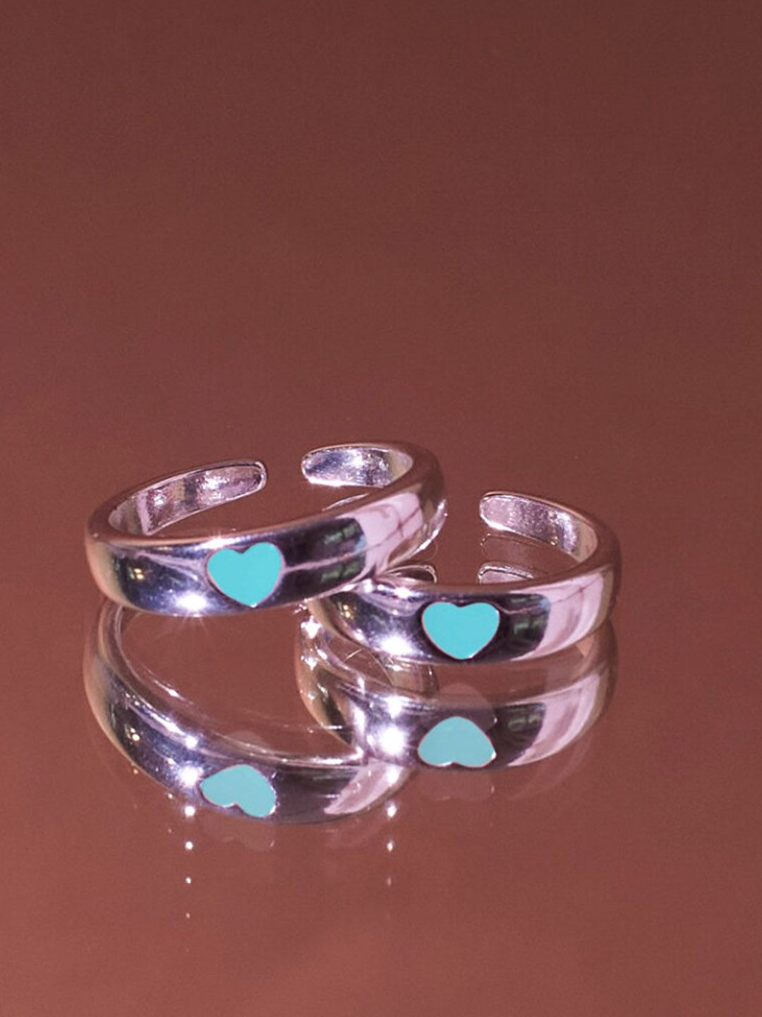 SALTY Set Of 2 Heart Shaped Adjustable Finger Rings