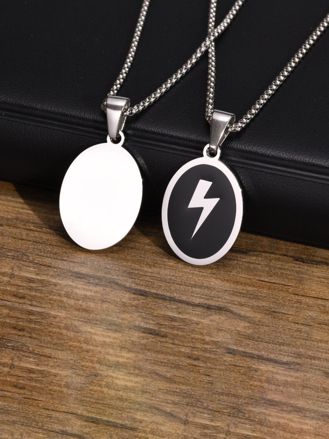 SALTY Silver-Plated Oval Pendant With Chain
