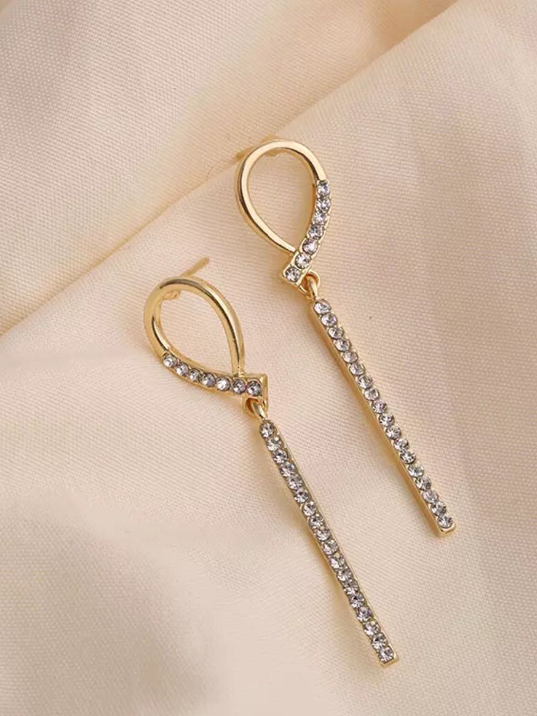 SALTY  Waterdrop Shape Studs Earrings