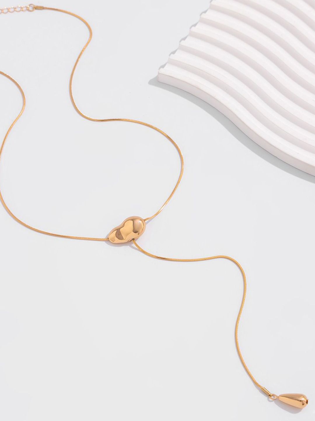 Gold-Plated Minimal Chain
