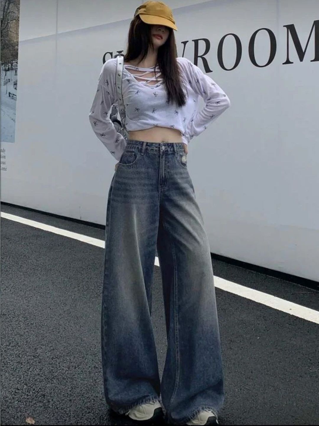 The Roadster Life Co. Smart Wide Leg High-Rise Mildly Distressed Heavy