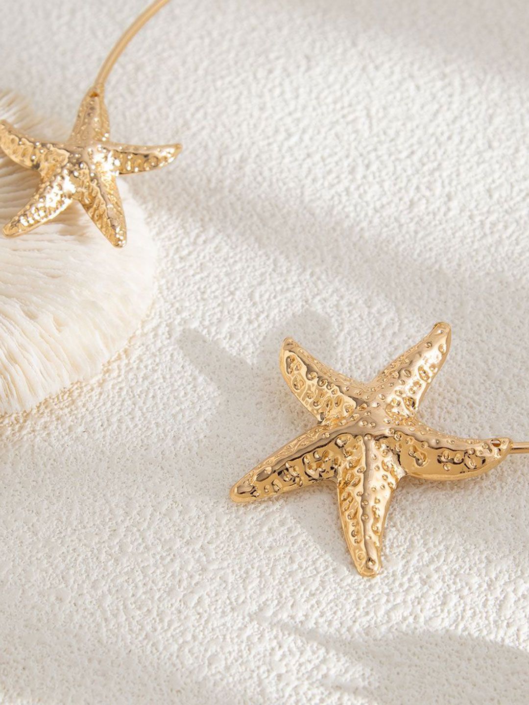 Gold-Plated Open Minimal Necklace