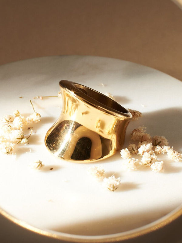 SALTY Women Opulent Oracle Finger Ring