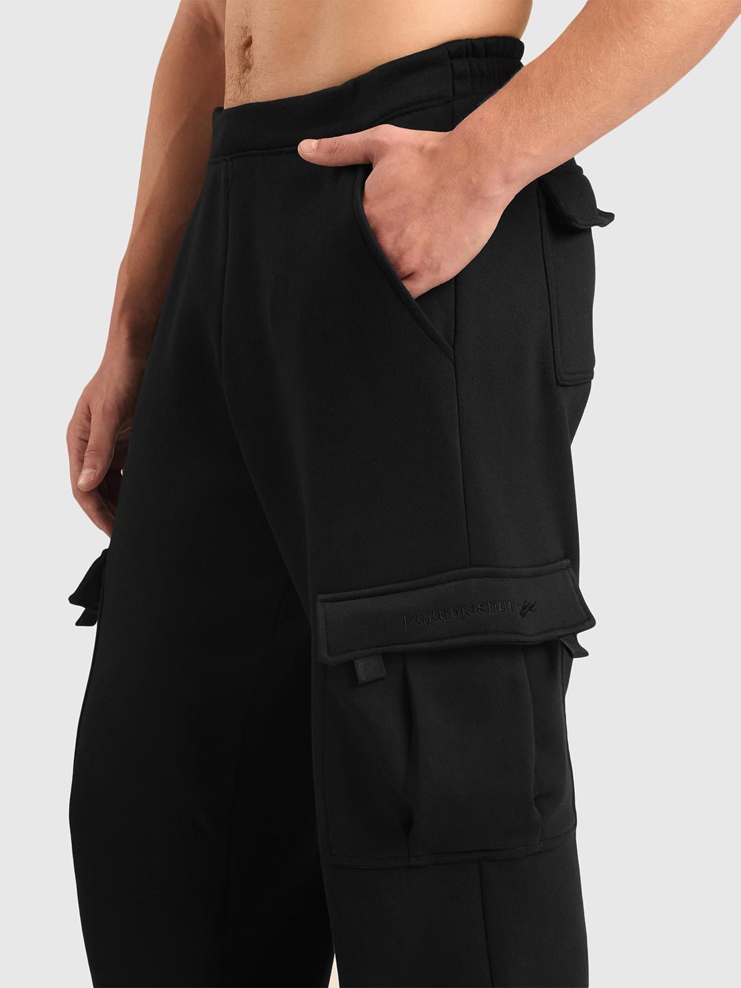 Men Cloud Ease Mid-Rise Cargos Trousers