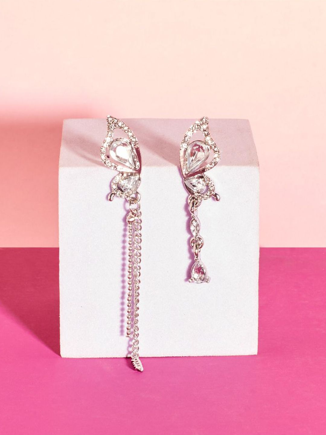 SALTY Contemporary Studs Earrings