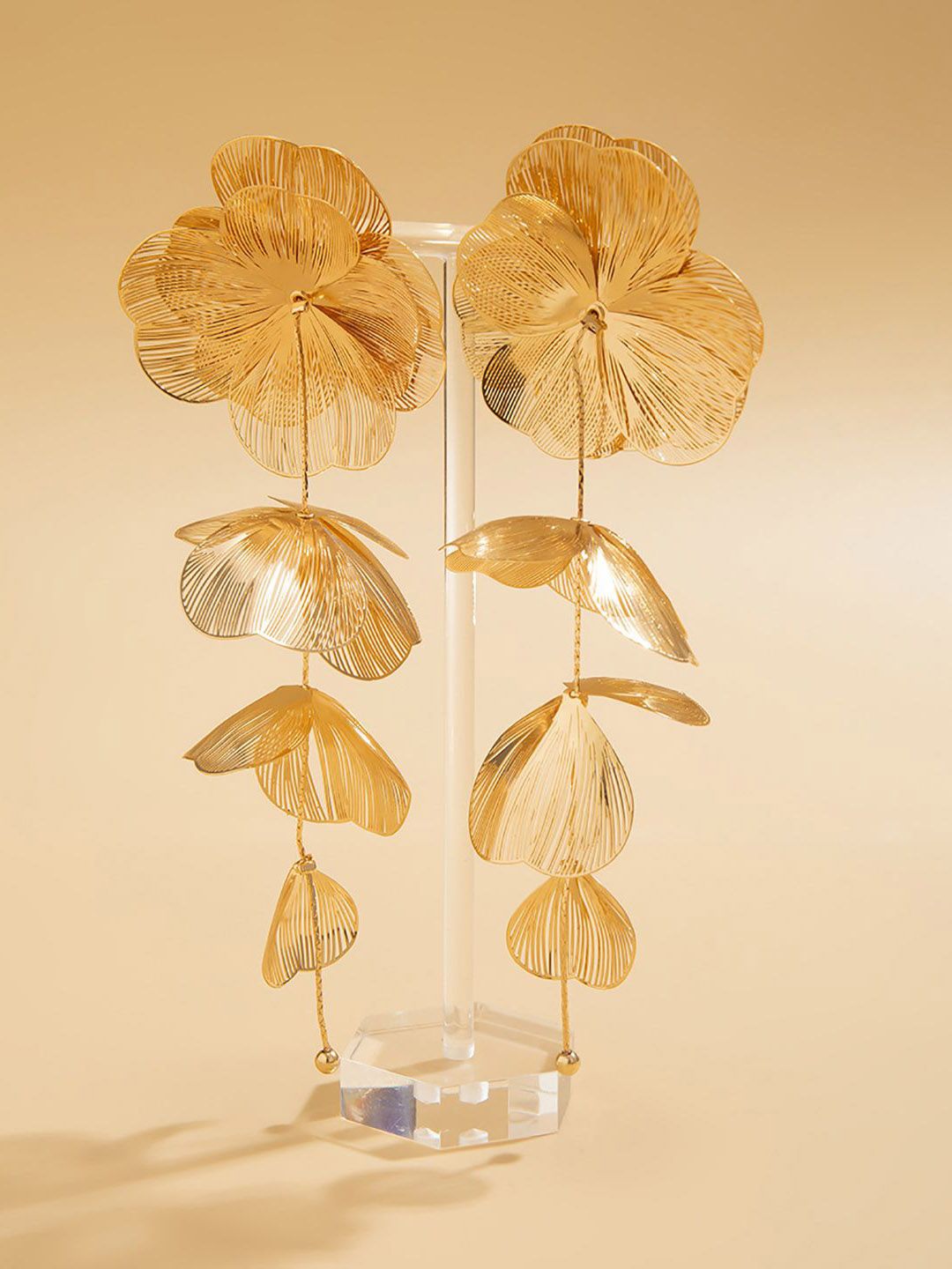 Leaf Shaped Studs Earrings