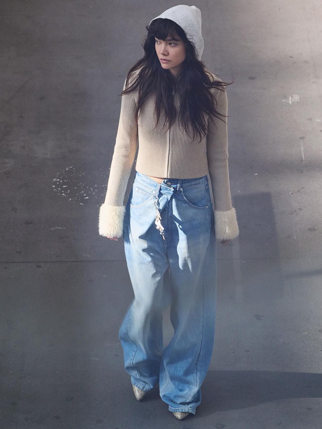 Women Wide Leg Mid-Rise Heavy Fade Jeans