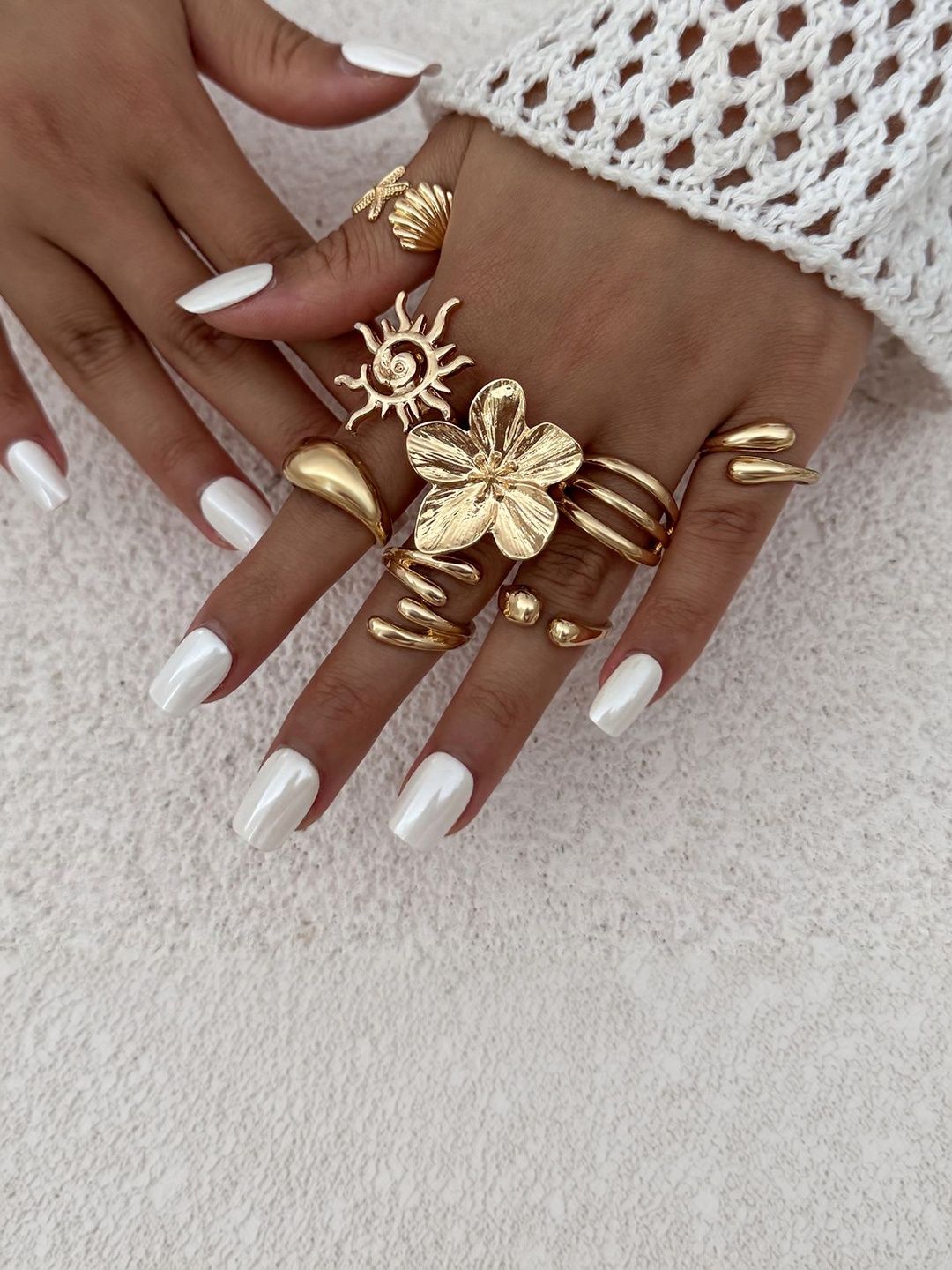 Set of 8 Gold-Plated Finger Ring