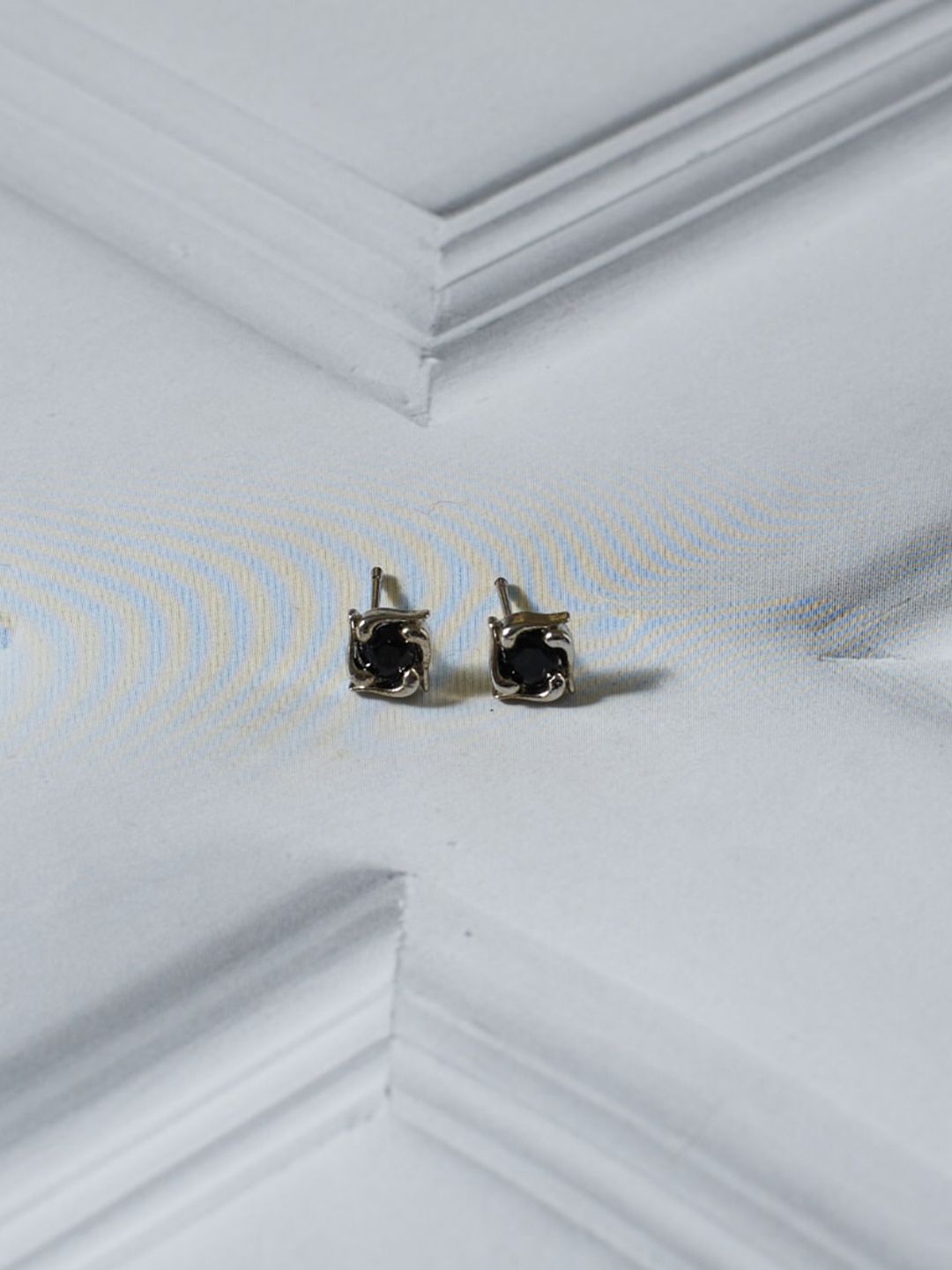 SALTY Men Silver-Plated Contemporary Studs Earrings