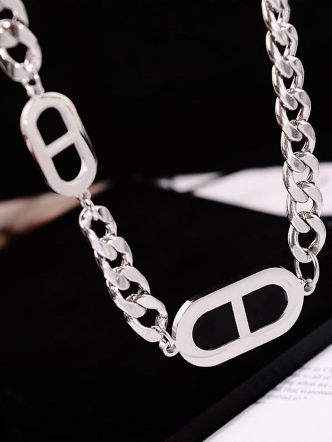 SALTY Bold Rebellion Men Stainless Steel Contemporary Pendant with Chain