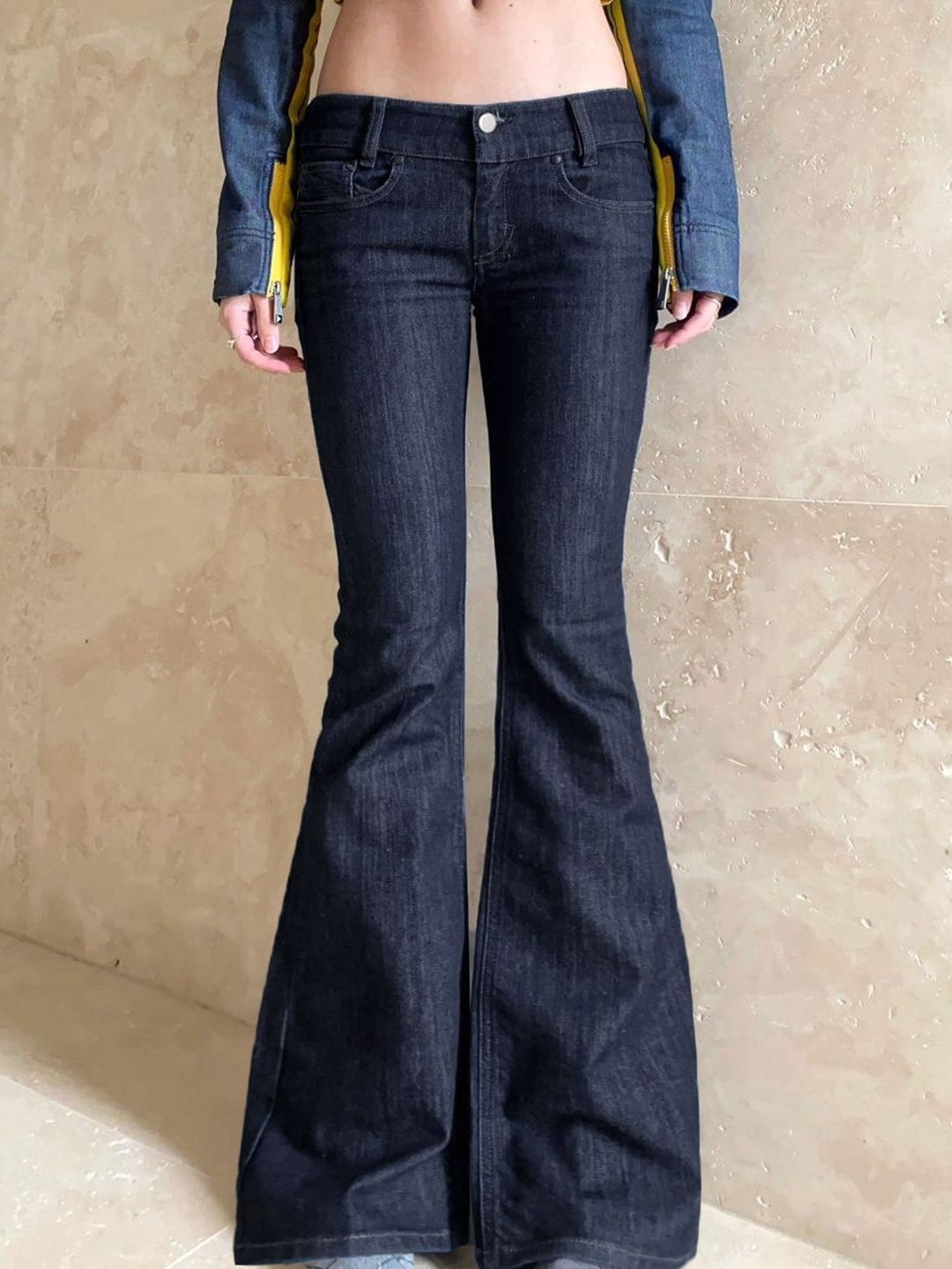 Women Bootcut Mid-Rise Jeans
