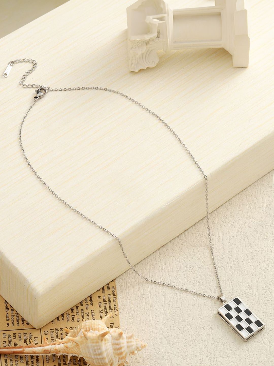 SALTY Women Necklace