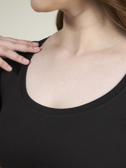 Black Sculpt Scoop Top