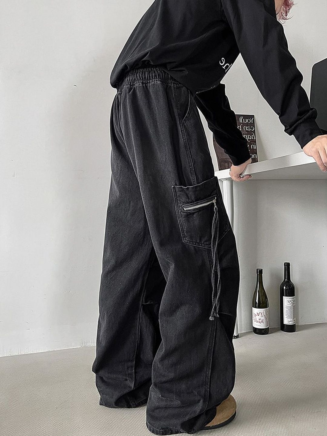 Men Wide Leg Mid-Rise Jeans