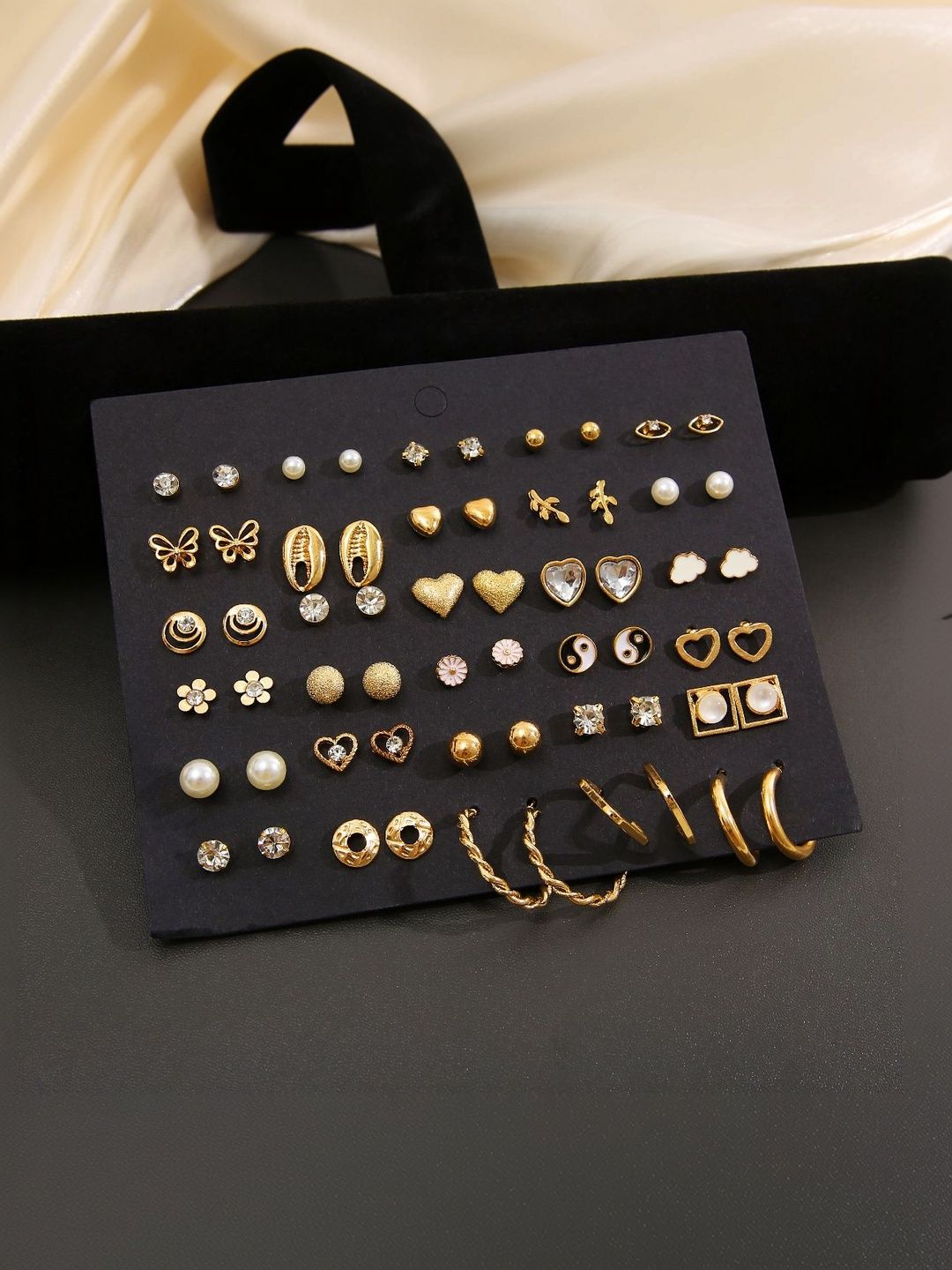 Classic Studs Earrings