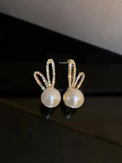 SALTY Women FairyFrost Pearl Earrings