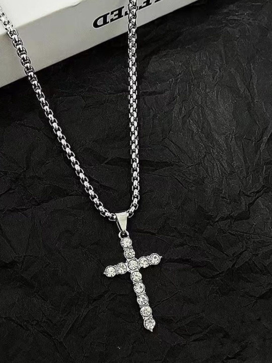 SALTY Stainless Steel Geometric Pendant With Chain