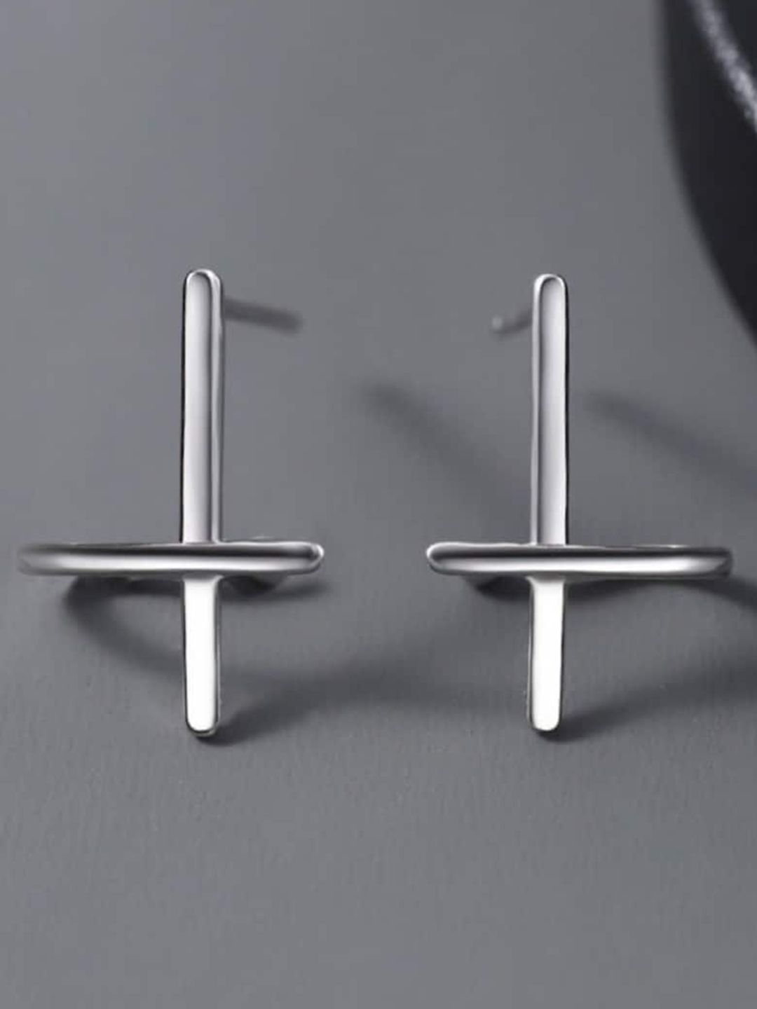 SALTY Stainless Steel Contemporary Studs Earrings