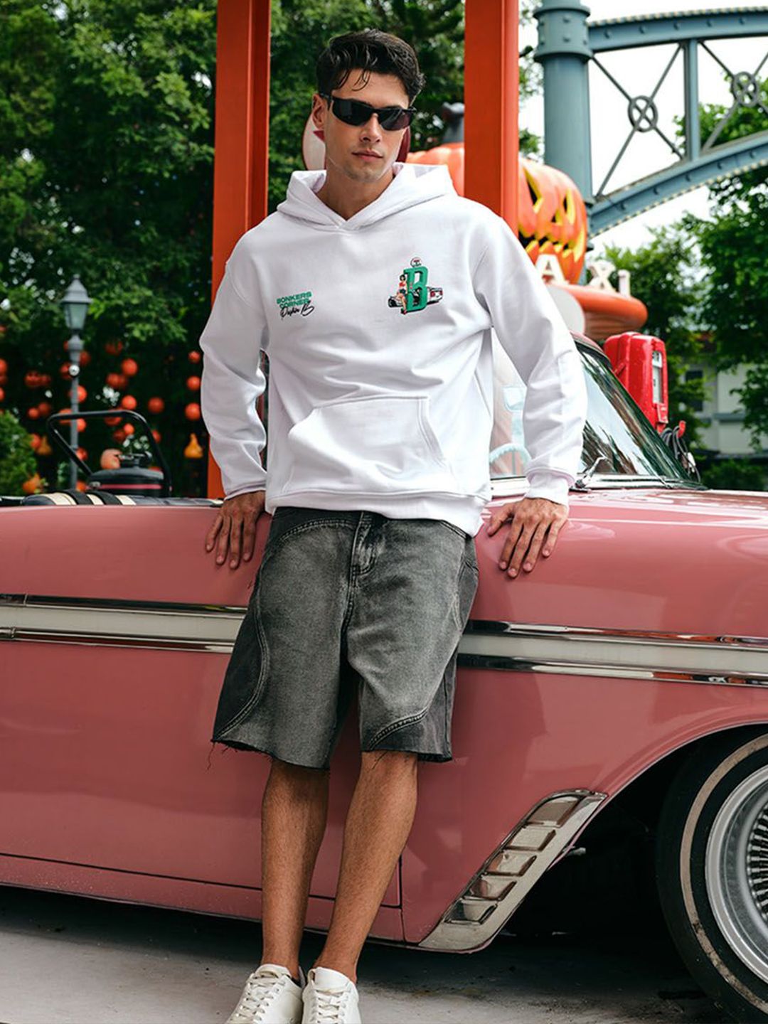 Men Printed Hooded Pullover Sweatshirt