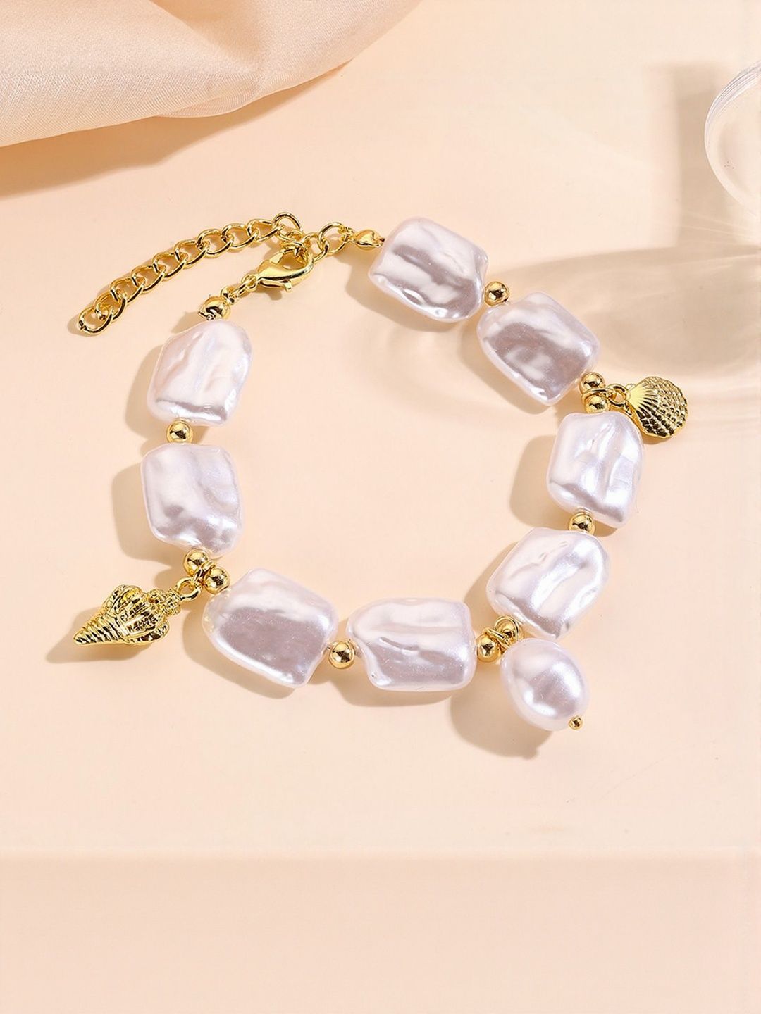 Women Pearls Gold-Plated Charm Bracelet
