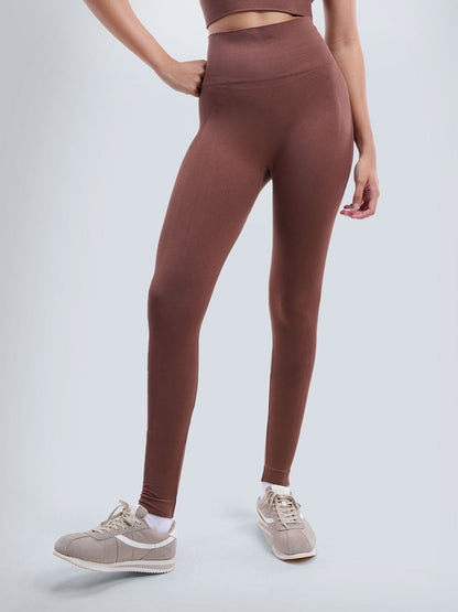 Women Brunette Sky-Rise Leggings