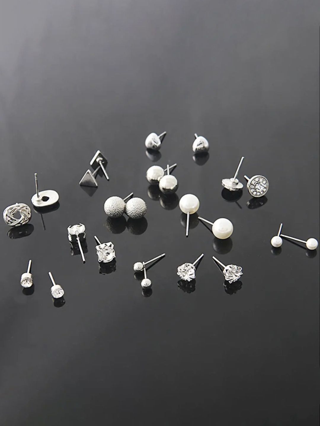SALTY Set Of 12 Contemporary Studs Earrings
