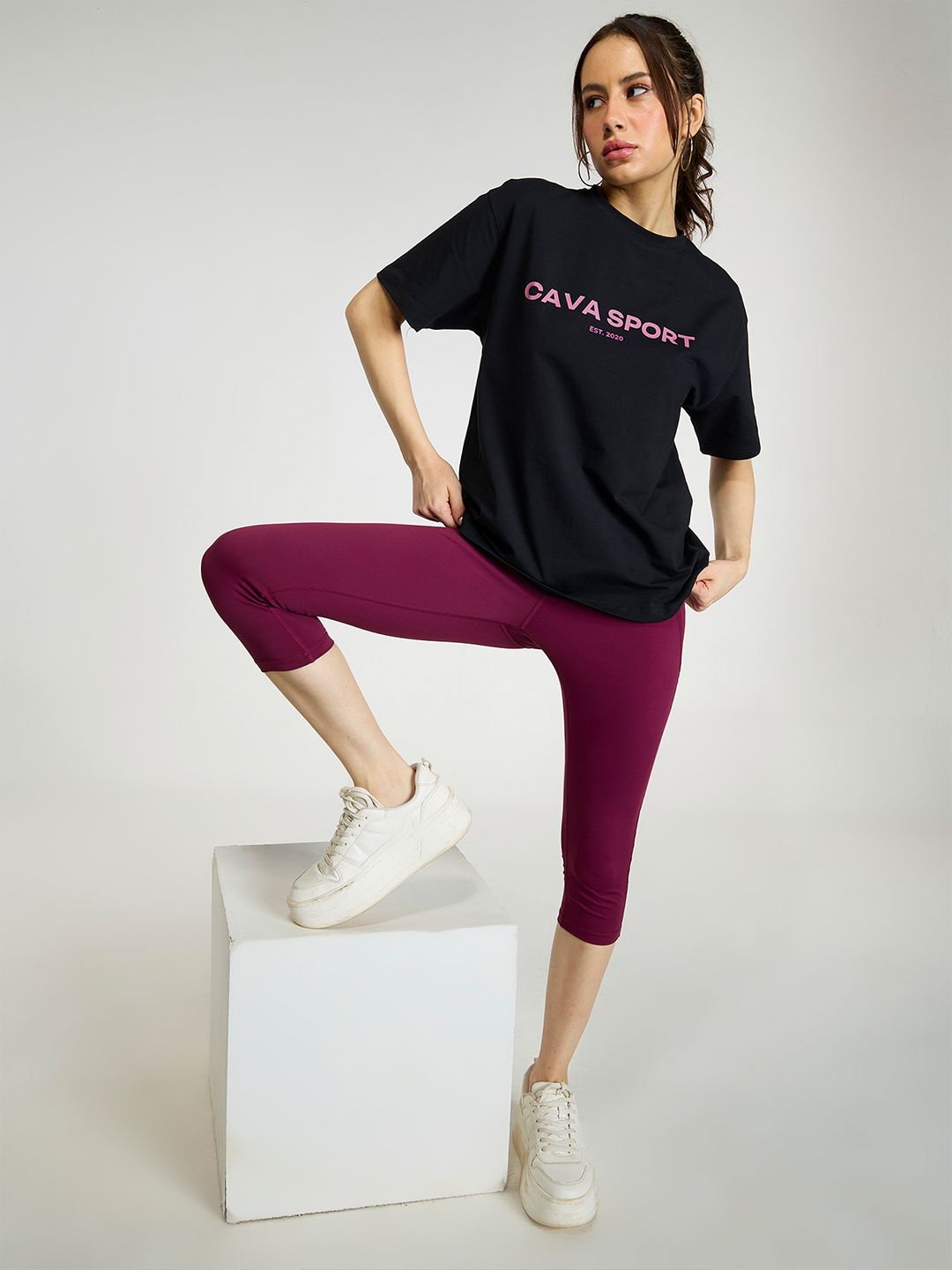 Women Black Love All Oversized Printed Cotton-Spandex Tee