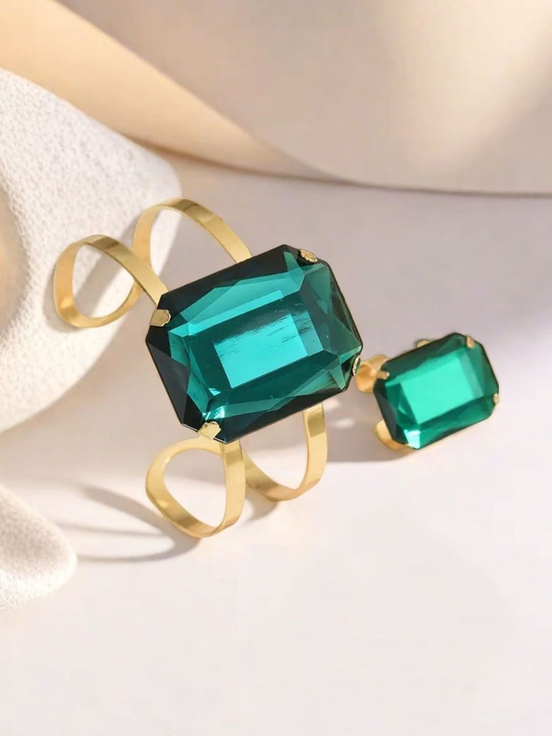 Gold-Plated Stone Studded Jewellery Set