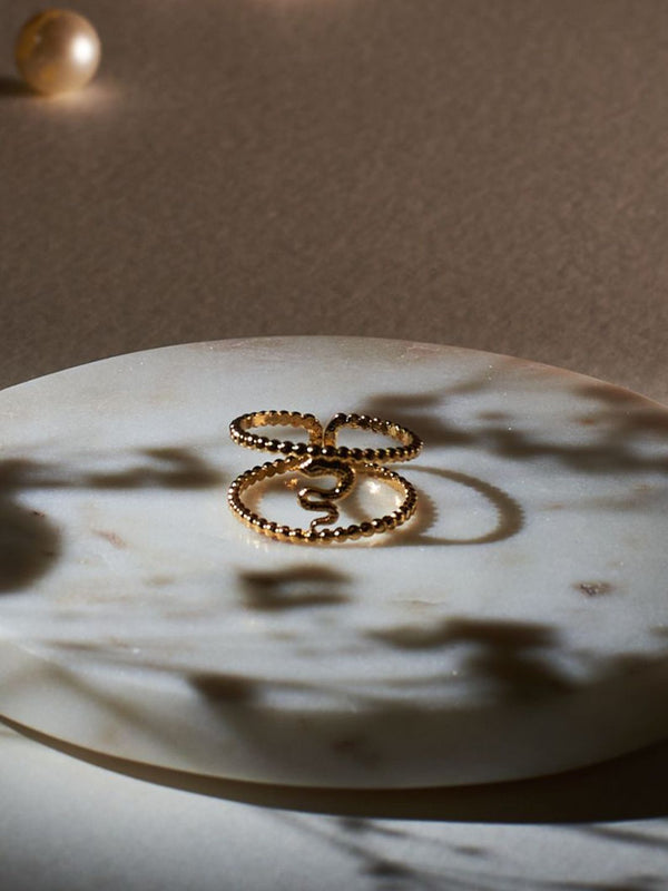 SALTY Women Cobra Coil Finger Ring