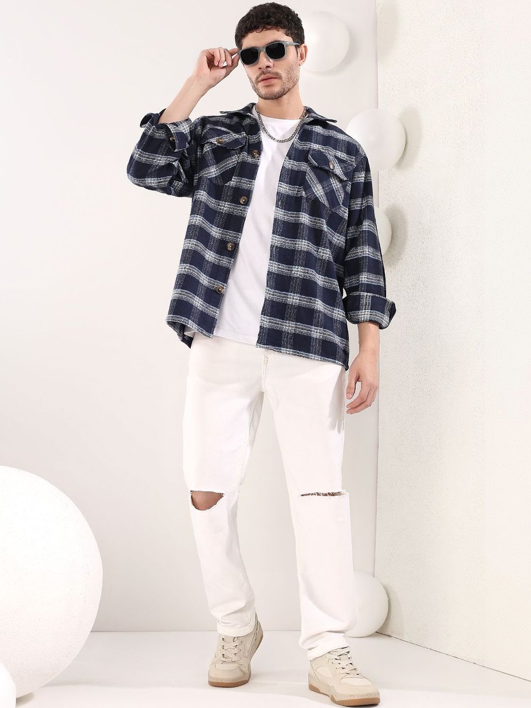 Printed Spread Collar Shackets