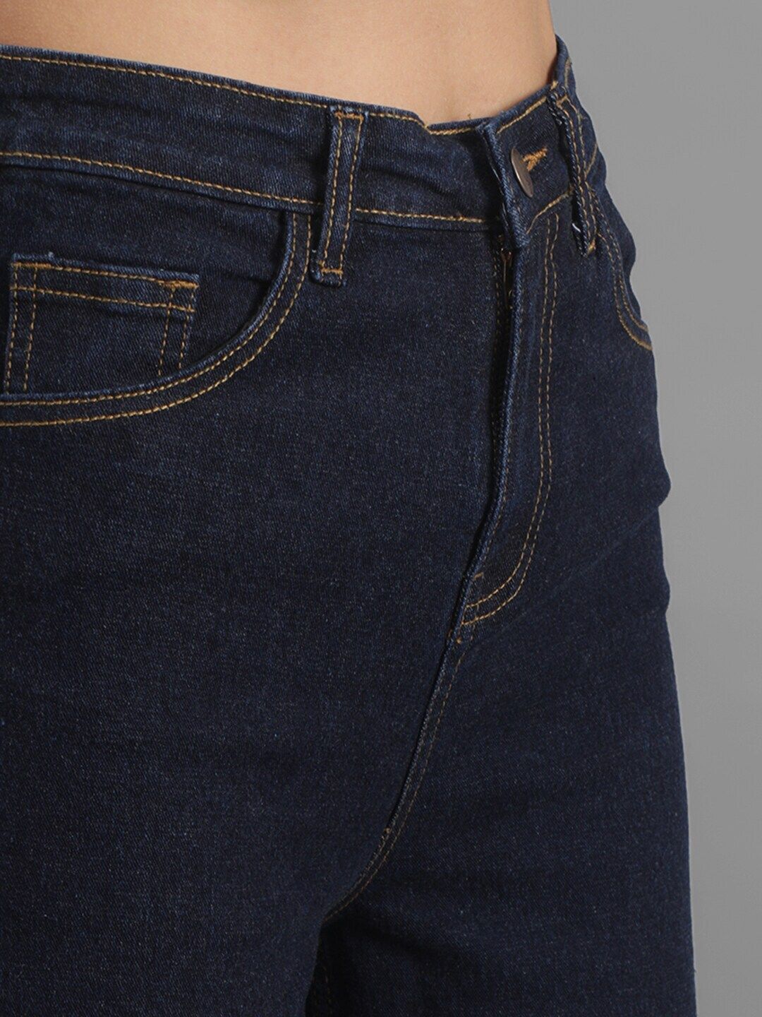 Women Navy Blue Flared High-Rise Clean Look Jeans
