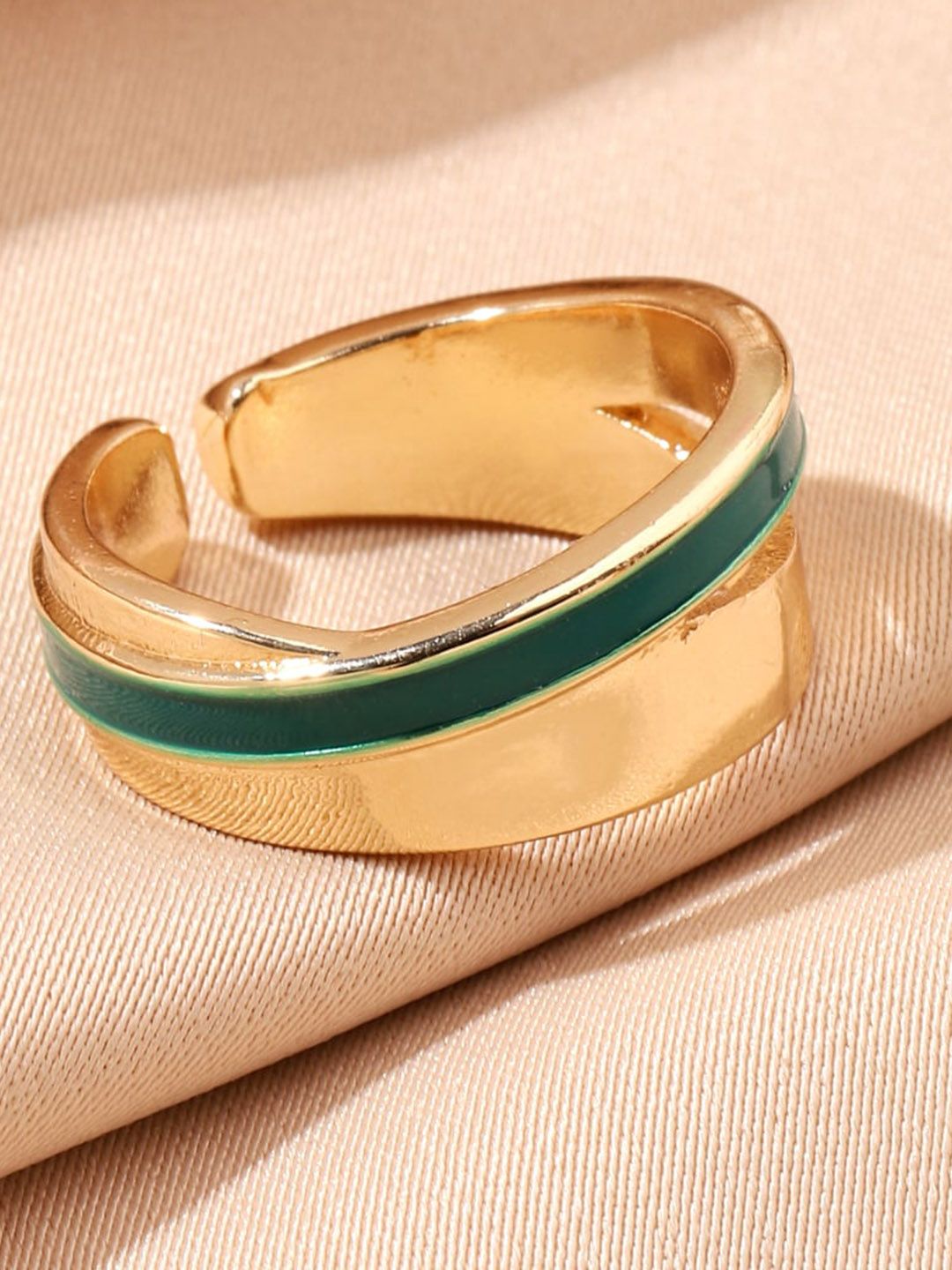 SALTY Rumi Enamel Finger Ring