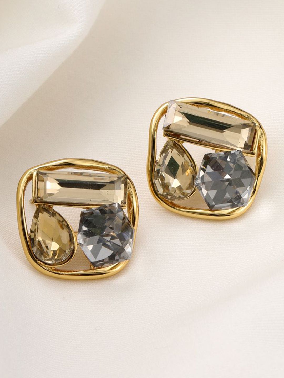 SALTY Artificial Stones Studded Square Shaped Auric Temptation Studs