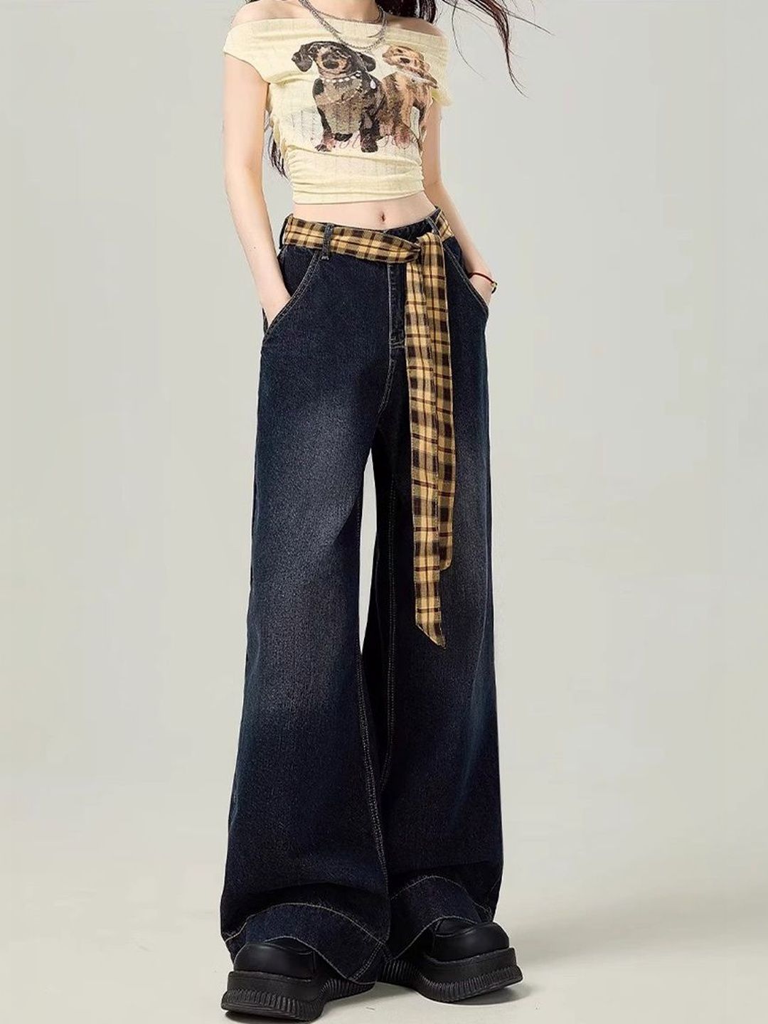 Women Wide Leg High-Rise Light Fade Jeans