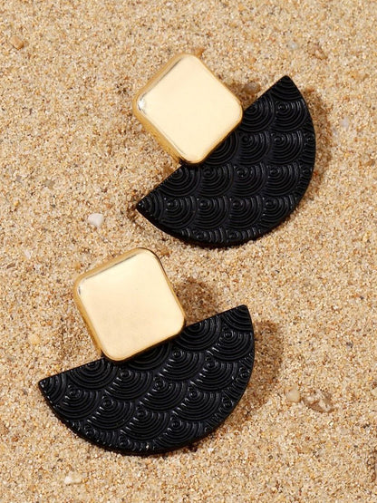 SALTY Lush Square Shaped Studs