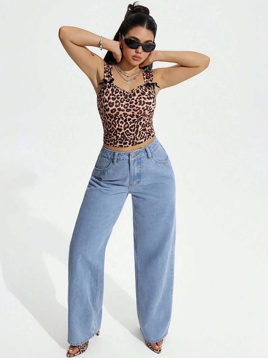 Women Wide Leg High-Rise Light Fade Jeans