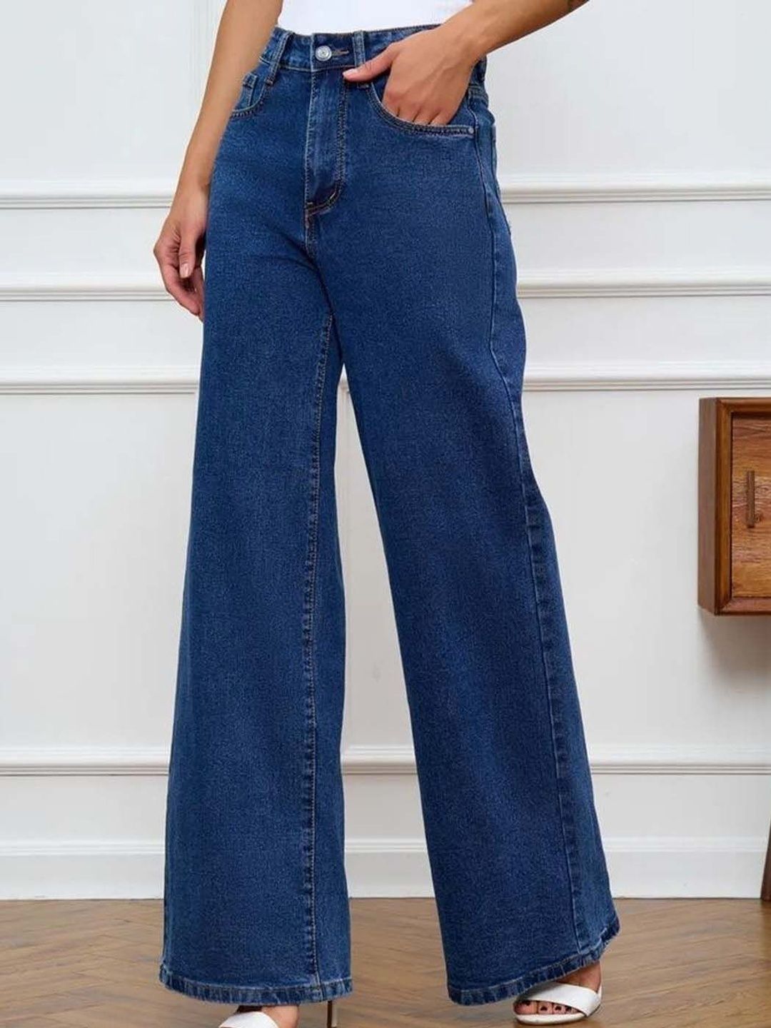 Women Wide Leg High-Rise Jeans