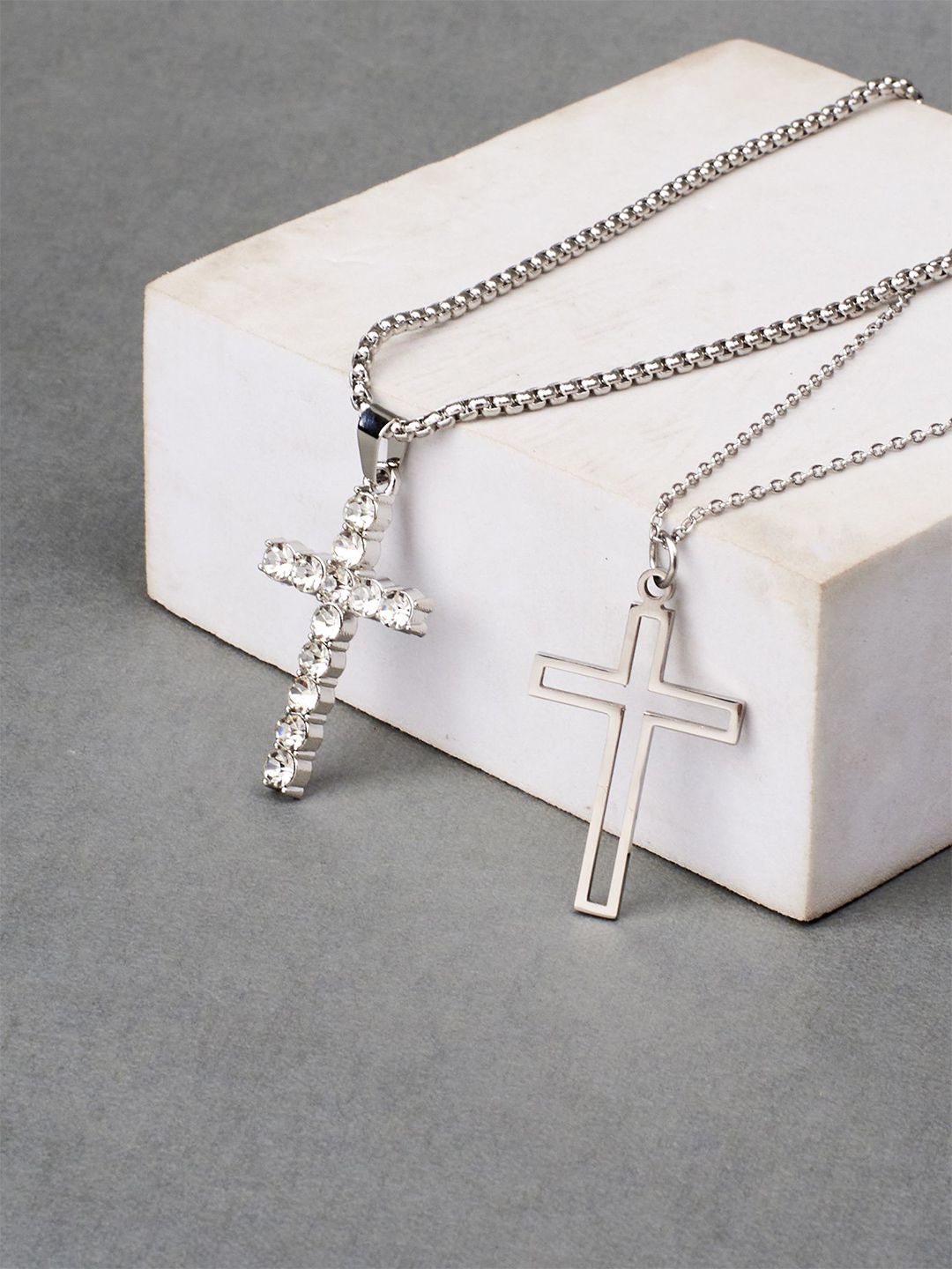 SALTY Set Of 2 Men Jesus Love & Cross Pendant Chain